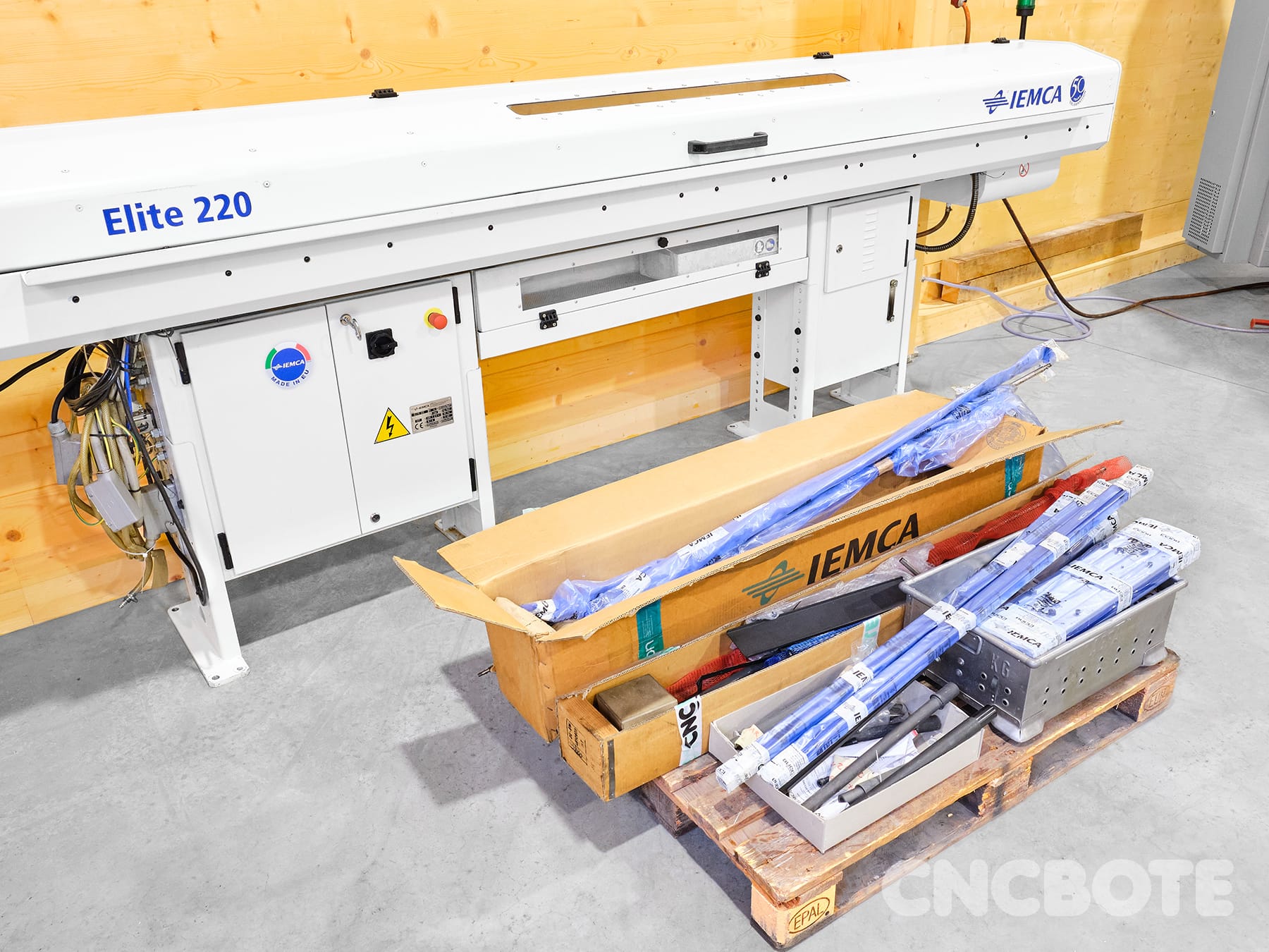 Caricatore di barre IEMCA Elite 220 32 XL
